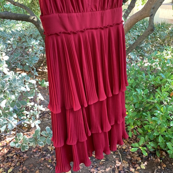 Lulu’s Burgundy Red Ruffle Layer Midi Dress - Picture 3 of 8